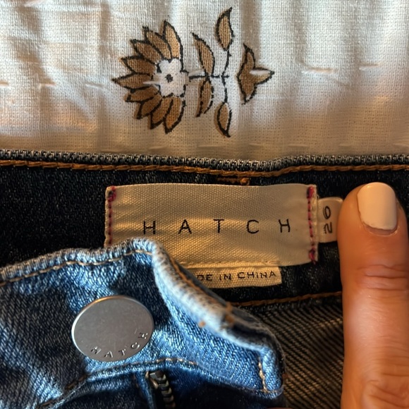 Hatch Cutoff Blue Denim Maternity Jean Shorts - Picture 4 of 4